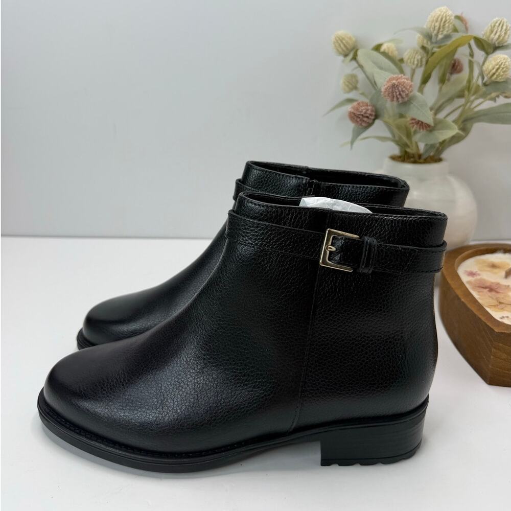 NEW SAS Maddy Italian Leather Ankle Boots Black Women 7.5W NWOB Comfort